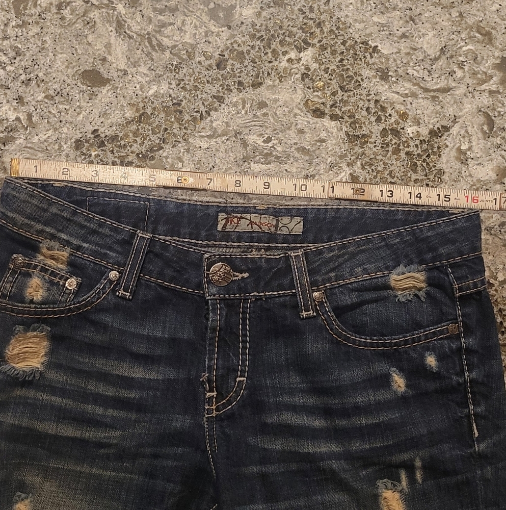 Bke Madison Distressed Bermuda shorts - Picture 7 of 9
